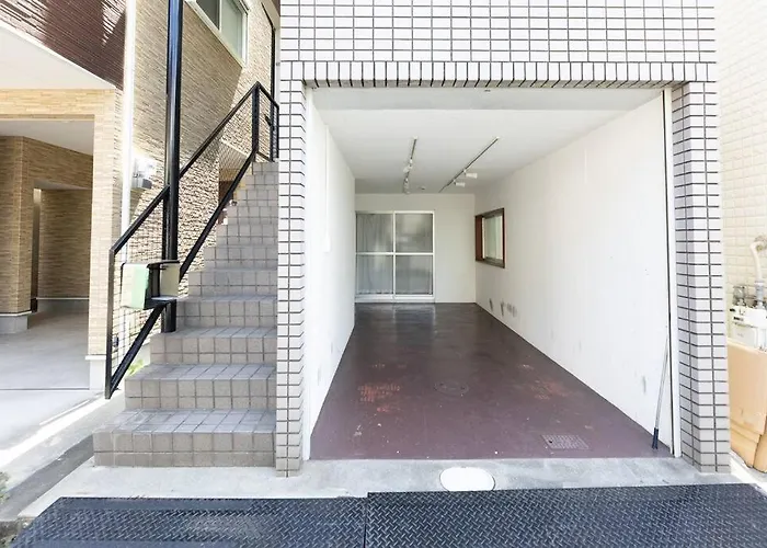 駐車場無料！静かな住宅街　５つの寝室でご家族でゆっくりお過ごし頂けます　7台の寝具で最大14名様まで
